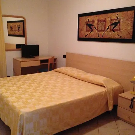 Hotel Alla Rosa 2*